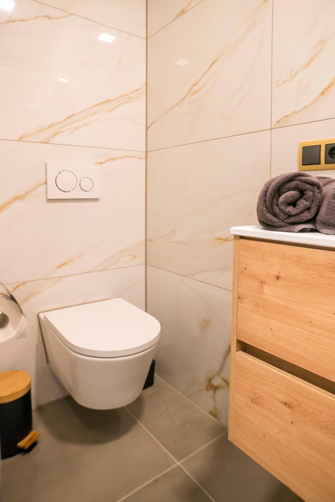 Hotspot Location, Wifi, Bed En Koffie Harmony Apartment Tilburg Luaran gambar