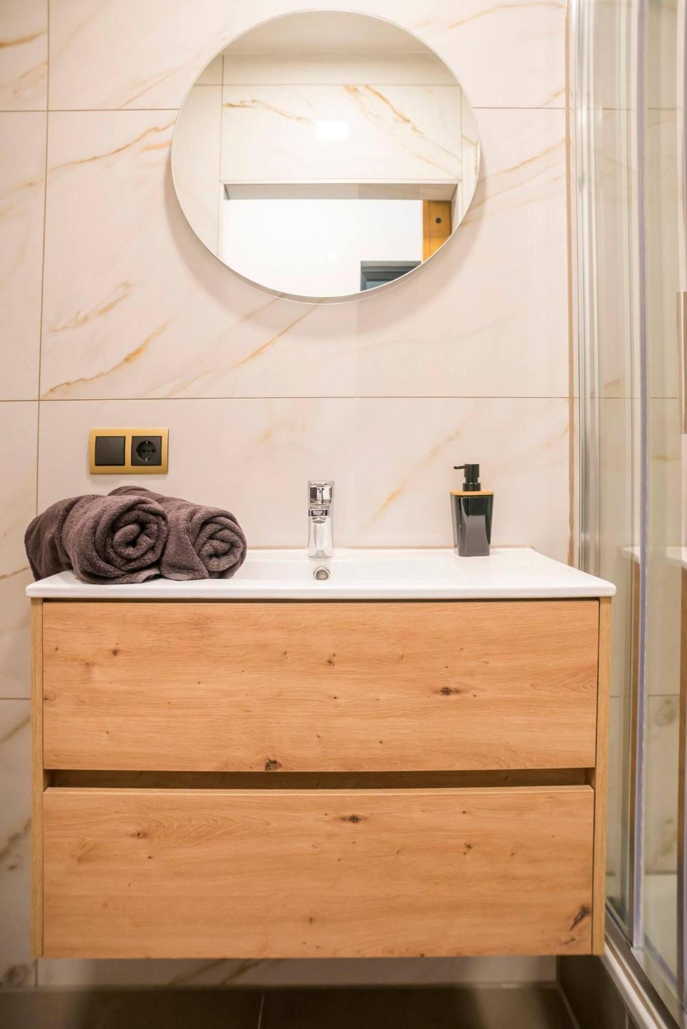 Hotspot Location, Wifi, Bed En Koffie Harmony Apartment Tilburg Luaran gambar