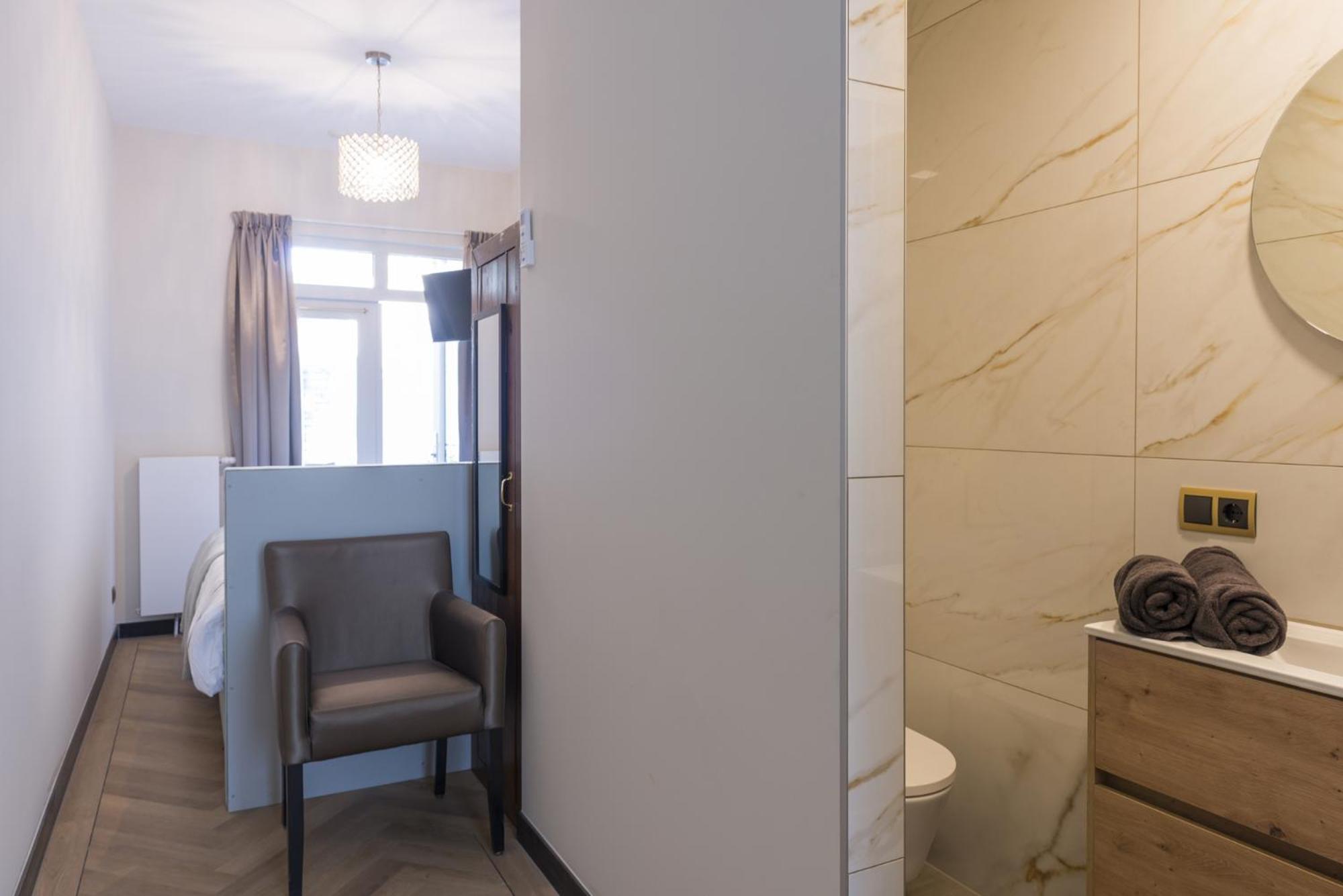 Hotspot Location, Wifi, Bed En Koffie Harmony Apartment Tilburg Luaran gambar