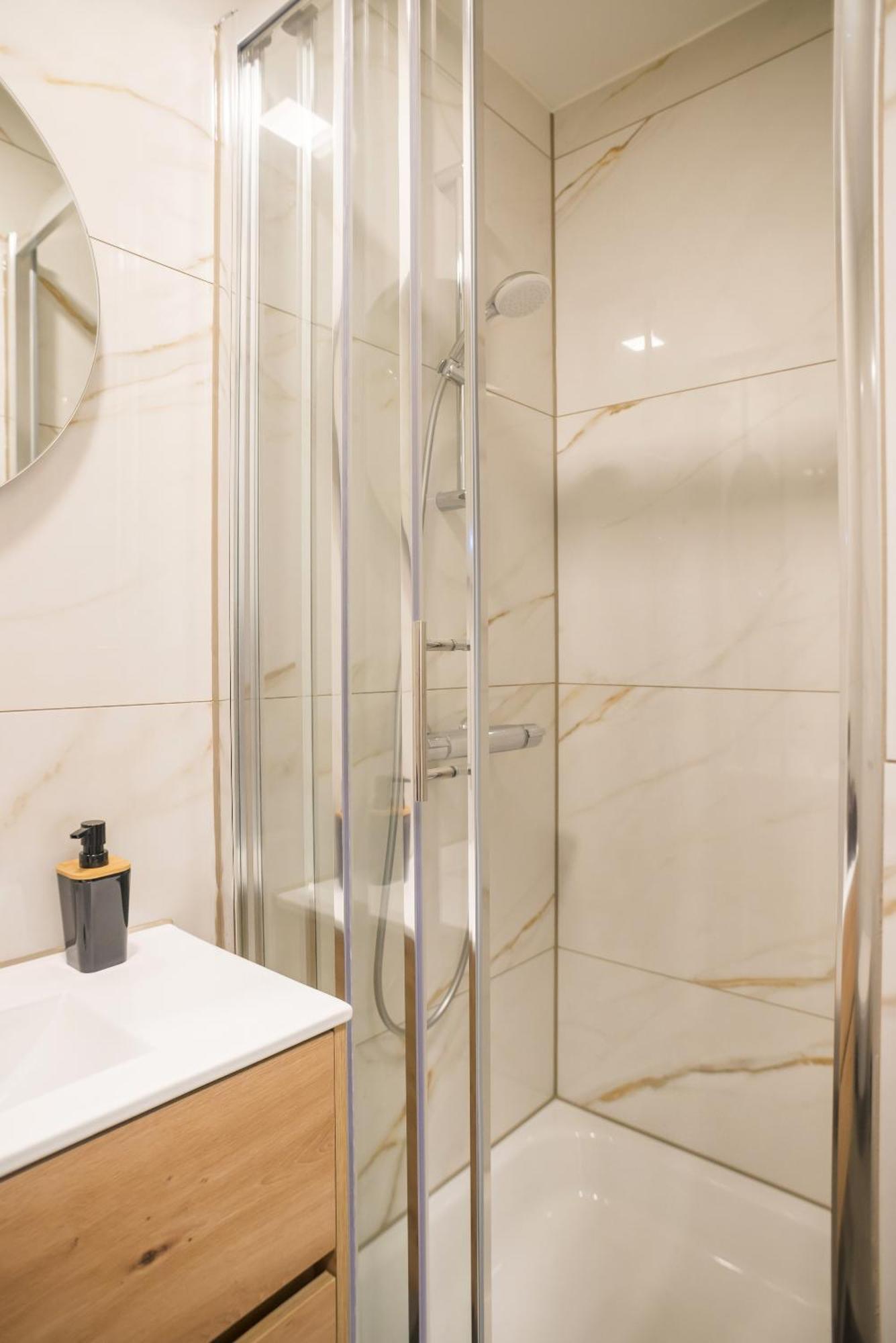 Hotspot Location, Wifi, Bed En Koffie Harmony Apartment Tilburg Luaran gambar